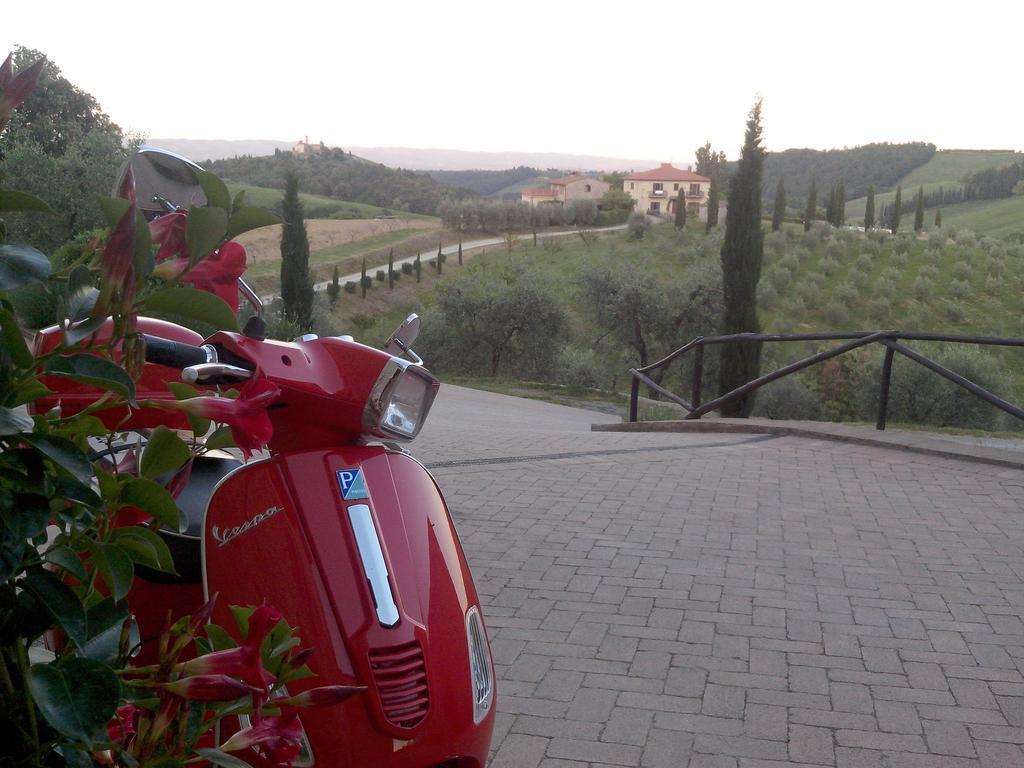 Agriturismo Fattoria Voltrona San Gimignano Exterior photo