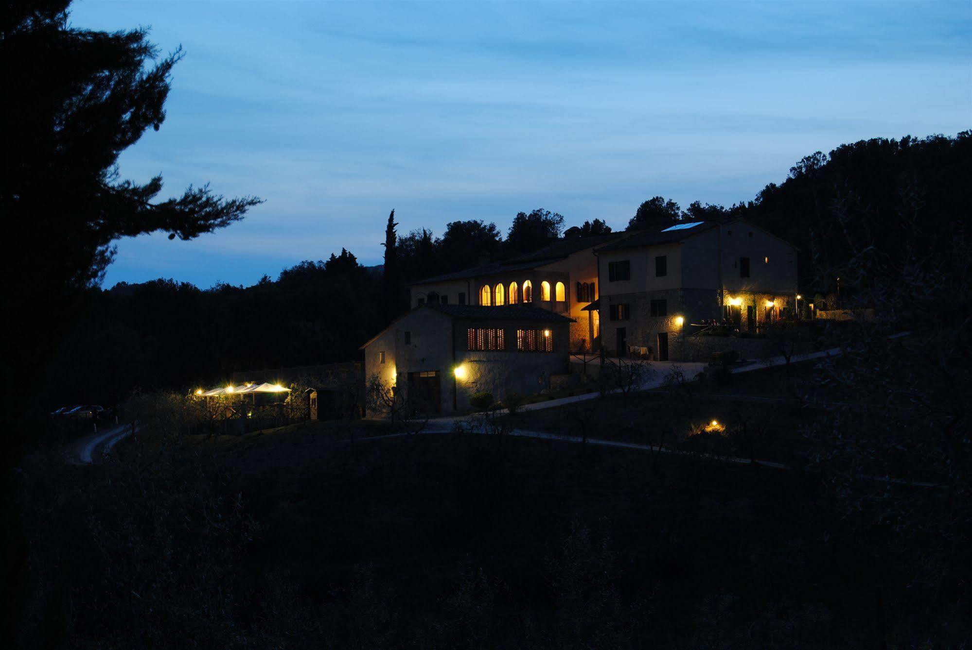 Agriturismo Fattoria Voltrona San Gimignano Exterior photo